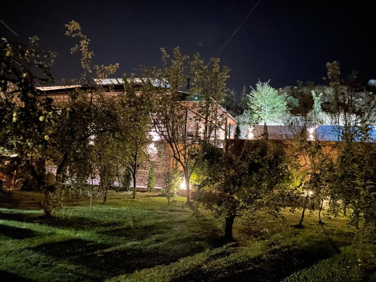 Kamar Hotel Iczewan Zewnętrze zdjęcie